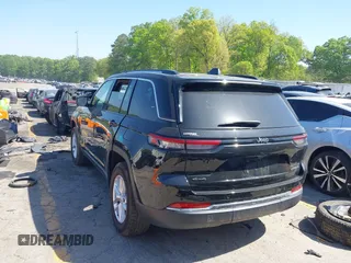 2023 Jeep Grand Cherokee Laredo with VIN 1C4RJHAG7P8910819, listed as a IAAI auction lot 42025847 with 30,368 mi miles and . Bid and sale history available at DreamBid. Image 3.
