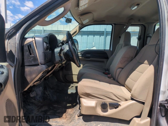 2005 Ford F-250 XL с VIN 1FTSX21595EC29006, выставлен на аукционе Copart как лот 56250625 с пробегом 318 377 миль миль и Чистый • Clean title. История ставок и продаж доступна на DreamBid. Изображение 7.