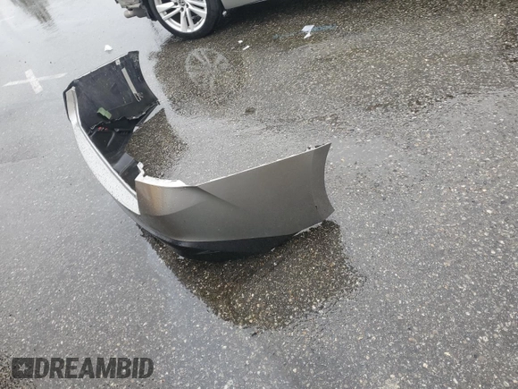 2021 Lexus IS 300 z VIN JTHA81F20M5043546, wystawiony jako Copart lot #59564445 z przebiegiem 60 471 mil mil oraz Szkoda całkowita • Salvage title. Historia ofert i sprzedaży dostępna na DreamBid. Obrazek 12.