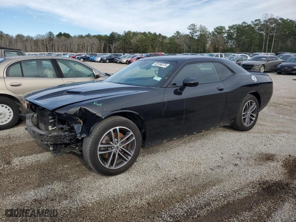 2019 Dodge Challenger SXT with VIN 2C3CDZGG5KH583807, listed as a Copart auction lot 85196374 with 77,953 mi miles and Salvage Title. Bid and sale history available at carsss.com. Image 1.