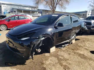 2023 Tesla Model Y Performance with VIN 7SAYGDEF3PF773031, listed as a Copart auction lot 47105765 with 25,604 mi miles and Salvage Title. Bid and sale history available at DreamBid. Image 1.
