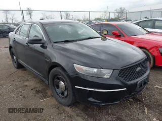 2013 Ford Sedan Police Interceptor with VIN 1FAHP2M89DG162643, listed as a IAAI auction lot 42088765 with 119,386 mi miles. Bid and sale history available at carsss.com. Image 1.