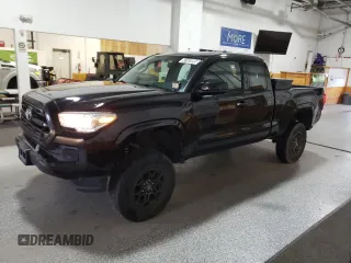 2016 Toyota Tacoma SR z VIN 5TFRX5GN4GX065887, wystawiony jako Copart lot #54162895 z przebiegiem 105 735 mil mil oraz Czysty tytuł • Clean title. Historia ofert i sprzedaży dostępna na DreamBid. Obrazek 1.