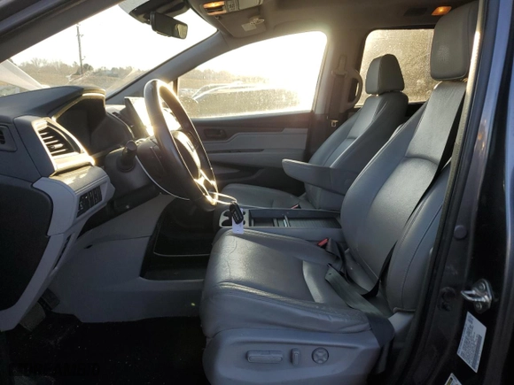 2019 Honda Odyssey EX-L with VIN 5FNRL6H79KB127692, listed as a Copart auction lot 48543635 with 110,844 mi miles and Salvage Title. Bid and sale history available at carsss.com. Image 7.