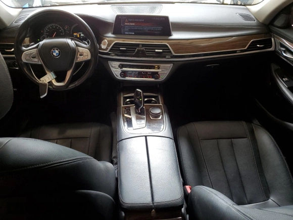 2017 BMW 7 Series 740i with VIN WBA7E2C36HG741125, listed as a Copart auction lot 55754185 with 90,305 mi miles and Clean Title. Bid and sale history available at DreamBid. Image 8.