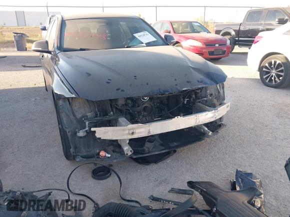 2014 BMW 3 Series 328d xDrive with VIN WBA3D5C50EF147099, listed as a IAAI auction lot 40528743 with 190,443 mi miles and . Bid and sale history available at DreamBid. Image 17.