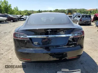 2021 Tesla Model S Long Range Plus z VIN 5YJSA1E29MF417453, wystawiony jako Copart lot #61480025 z przebiegiem 83 526 mil mil oraz Szkoda całkowita • Salvage title. Historia ofert i sprzedaży dostępna na DreamBid. Obrazek 6.