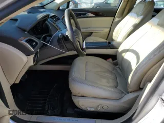 2015 Lincoln MKZ z VIN 3LN6L2G95FR603693, wystawiony jako Copart lot #53362845 z przebiegiem 171 107 mil mil oraz Szkoda całkowita • Salvage title. Historia ofert i sprzedaży dostępna na DreamBid. Obrazek 7.