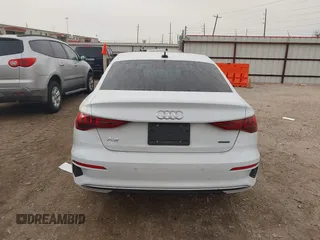 2023 Audi A3 Premium z VIN WAUGUDGY4PA133447, wystawiony jako IAAI lot #41817017 z przebiegiem 18 034 mil mil oraz . Historia ofert i sprzedaży dostępna na DreamBid. Obrazek 16.