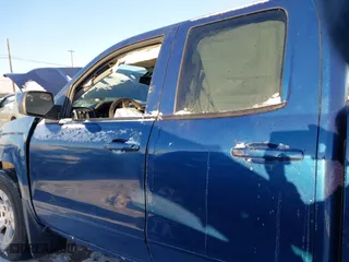 2018 Chevrolet Silverado 1500 LT with VIN 1GCVKREC2JZ216257, listed as a IAAI auction lot 41525909 with 75,614 mi miles. Bid and sale history available at carsss.com. Image 14.