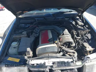 1993 Mercedes-Benz 300 with VIN WDBEA52E3PB994892, listed as a IAAI auction lot 41391045 with 219,676 mi miles and . Bid and sale history available at DreamBid. Image 10.