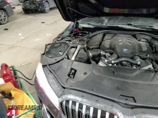 2022 BMW 7 Series 750i xDrive с VIN WBA7U2C04NCG88407, выставлен на аукционе Copart как лот 42753005 с пробегом 22 950 миль миль и На запчасти • Non repairable. История ставок и продаж доступна на DreamBid. Изображение 13.