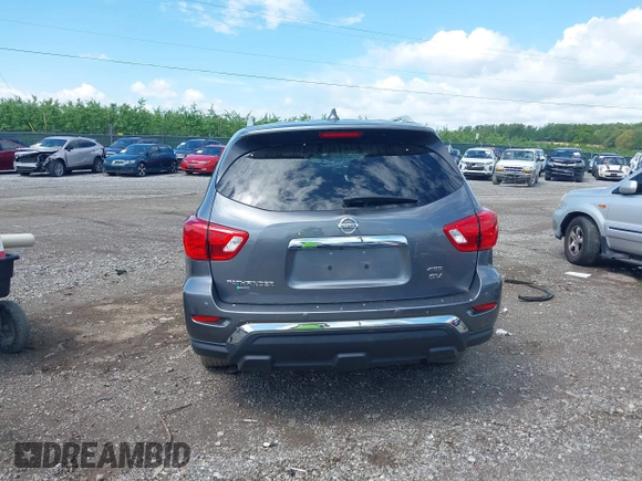 2019 Nissan Pathfinder S z VIN 5N1DR2MMXKC596621, wystawiony jako IAAI lot #42158372 z przebiegiem 71 796 mil mil oraz . Historia ofert i sprzedaży dostępna na DreamBid. Obrazek 16.