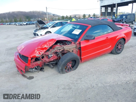 2007 Ford Mustang Deluxe with VIN 1ZVFT84N575328014, listed as a IAAI auction lot 41868433 with 110,680 mi miles and . Bid and sale history available at carsss.com. Image 2.