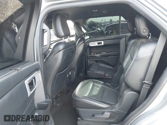 2020 Ford Explorer Limited with VIN 1FMSK8FH6LGB77156, listed as a IAAI auction lot 41806833 with 71,486 mi miles. Bid and sale history available at carsss.com. Image 8.