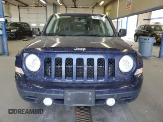 2016 Jeep Patriot Sport SE with VIN 1C4NJPBA6GD792109, listed as a Copart auction lot 59810255 with 125,202 mi miles and Clean title. Bid and sale history available at DreamBid. Image 5.