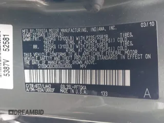 2011 Toyota Sienna XLE with VIN 5TDDK3DCXBS003666, listed as a IAAI auction lot 41807992 with 156,699 mi miles. Bid and sale history available at carsss.com. Image 9.
