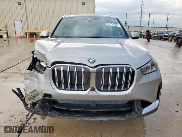 2024 BMW X1 xDrive28i с VIN WBX73EF07R5Z37604, выставлен на аукционе Copart как лот 55157395 с пробегом 9 531 миль миль и Списание • Salvage title. История ставок и продаж доступна на DreamBid. Изображение 5.