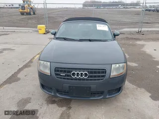 2004 Audi TT with VIN TRUUF28NX41025506, listed as a IAAI auction lot 42077877 with 139,617 mi miles. Bid and sale history available at carsss.com. Image 12.