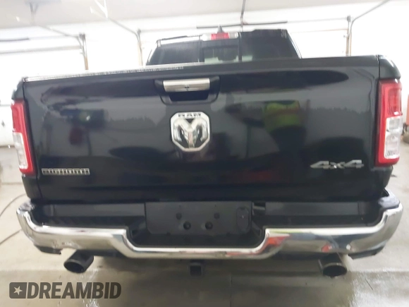 2020 Ram 1500 Big Horn with VIN 1C6SRFBT5LN136759, listed as a IAAI auction lot 41556316 with 106,029 mi miles. Bid and sale history available at carsss.com. Image 17.
