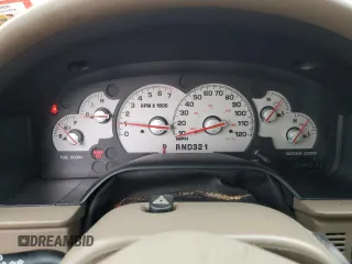 2002 Mercury Mountaineer z VIN 4M2ZU86W82UJ34069, wystawiony jako Copart lot #55499815 z przebiegiem 157 492 mil mil oraz Szkody całkowita. Historia ofert i sprzedaży dostępna na DreamBid. Obrazek 9.