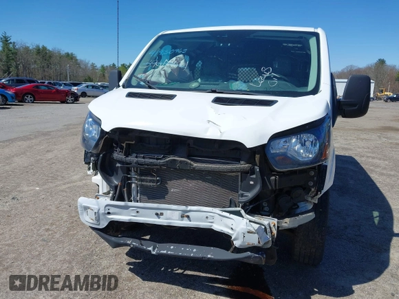 2018 Ford Transit z VIN 1FTYE1ZM7JKA08831, wystawiony jako IAAI lot #41930968 z przebiegiem 114 648 mil mil oraz . Historia ofert i sprzedaży dostępna na DreamBid. Obrazek 6.