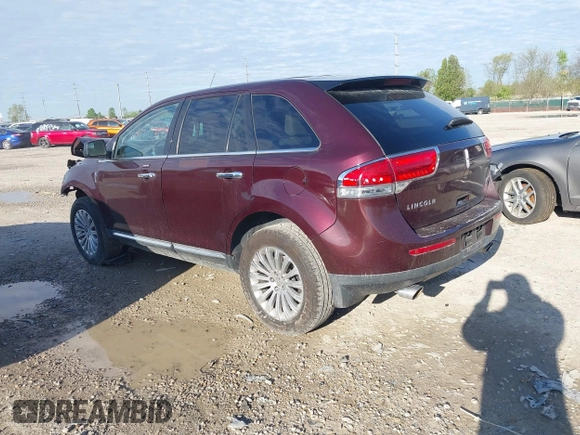 2011 Lincoln MKX z VIN 2LMDJ6JK4BBJ00864, wystawiony jako IAAI lot #42119159 z przebiegiem 145 114 mil mil oraz . Historia ofert i sprzedaży dostępna na DreamBid. Obrazek 3.