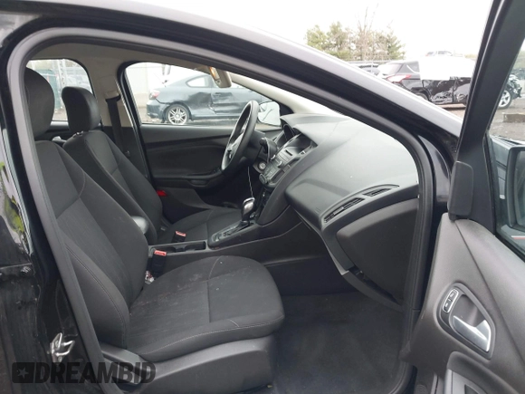 2016 Ford Focus SE with VIN 1FADP3F23GL280843, listed as a IAAI auction lot 41917538 with 125,392 mi miles. Bid and sale history available at carsss.com. Image 5.