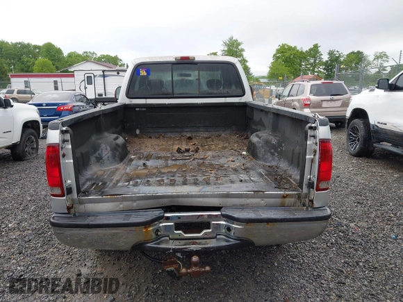 2003 Ford F-250 XL с VIN 1FTNX21P43ED12211, выставлен на аукционе IAAI как лот 42267003 с пробегом 214 101 миль миль и . История ставок и продаж доступна на DreamBid. Изображение 17.