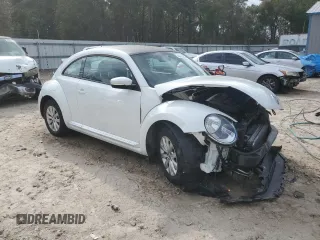 2019 Volkswagen Beetle S with VIN 3VWFD7AT4KM710239, listed as a Copart auction lot 44145315 with 0 mi miles and Salvage Title. Bid and sale history available at carsss.com. Image 4.