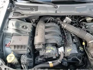 2006 Dodge Magnum with VIN 2D4FV47T26H252231, listed as a Copart auction lot 87052544 with 169,378 mi miles and Salvage title. Bid and sale history available at DreamBid. Image 13.
