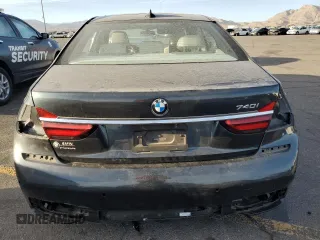 2016 BMW 7 Series 740i z VIN WBA7E2C53GG504611, wystawiony jako Copart lot #42253395 z przebiegiem 35 965 mil mil oraz Szkoda całkowita • Salvage title. Historia ofert i sprzedaży dostępna na DreamBid. Obrazek 6.