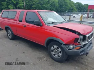 1998 Nissan Frontier XE z VIN 1N6DD26S6WC375356, wystawiony jako IAAI lot #42340409 z przebiegiem 202 408 mil mil oraz . Historia ofert i sprzedaży dostępna na DreamBid. Obrazek 1.