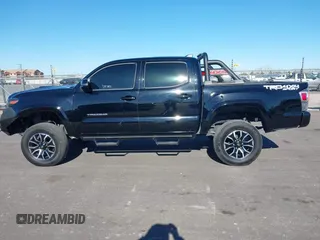 2023 Toyota Tacoma 4WD SR with VIN 3TYCZ5AN0PT110522, listed as a IAAI auction lot 41740128 with 45,115 mi miles. Bid and sale history available at carsss.com. Image 14.