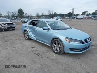 2012 Volkswagen Passat SE with VIN 1VWBH7A38CC095135, listed as a IAAI auction lot 41342748 with 229,365 mi miles. Bid and sale history available at carsss.com. Image 1.