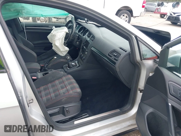2015 Volkswagen Golf GTI SE with VIN 3VW5T7AU0FM048544, listed as a IAAI auction lot 42005853 with 79,969 mi miles. Bid and sale history available at carsss.com. Image 5.
