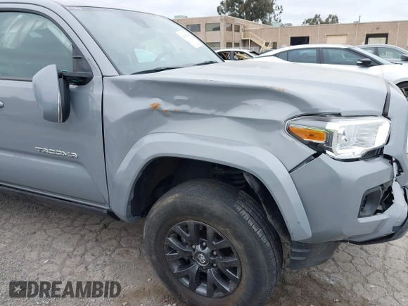 2021 Toyota Tacoma SR z VIN 3TMCZ5AN1MM422937, wystawiony jako IAAI lot #42067866 z przebiegiem 33 232 mil mil oraz . Historia ofert i sprzedaży dostępna na DreamBid. Obrazek 6.