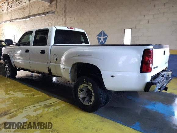 2001 Chevrolet Silverado 3500 LS with VIN 1GCJK33G11F160833, listed as a Copart auction lot 46930185 with 309,228 mi miles and Clean Title. Bid and sale history available at carsss.com. Image 2.