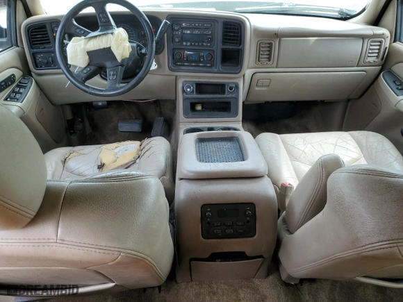 2003 Chevrolet Suburban Z71 with VIN 3GNFK16Z63G121011, listed as a Copart auction lot 61525384 with 255,113 mi miles and Non Repairable. Bid and sale history available at carsss.com. Image 8.
