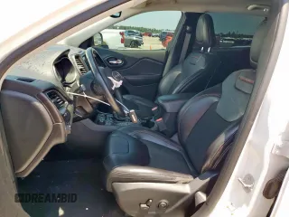 2020 Jeep Cherokee Trailhawk с VIN 1C4PJMBX4LD609103, выставлен на аукционе Copart как лот 60469955 с пробегом 70 179 миль миль и Списание • Salvage title. История ставок и продаж доступна на DreamBid. Изображение 7.