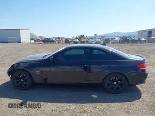 2010 BMW 3 Series z VIN WBAWV5C56AP081978, wystawiony jako IAAI lot #42170650 z przebiegiem 143 061 mil mil oraz . Historia ofert i sprzedaży dostępna na DreamBid. Obrazek 14.