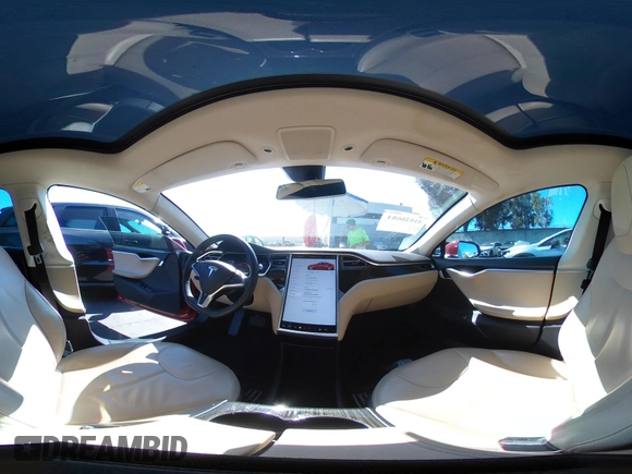 2013 Tesla Model S с VIN 5YJSA1CN1DFP09577, выставлен на аукционе IAAI как лот 41626684 с пробегом 128 289 миль миль и . История ставок и продаж доступна на DreamBid. Изображение 20.