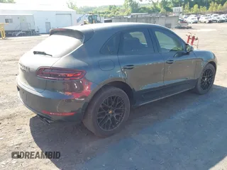2018 Porsche Macan GTS z VIN WP1AG2A57JLB64544, wystawiony jako IAAI lot #42561773 z przebiegiem 59 400 mil mil oraz . Historia ofert i sprzedaży dostępna na DreamBid. Obrazek 4.