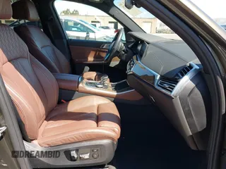 2021 BMW X5 xDrive45e with VIN 5UXTA6C02M9F01452, listed as a IAAI auction lot 41946575 with 37,868 mi miles. Bid and sale history available at carsss.com. Image 5.