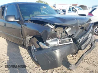 2005 Chevrolet Silverado 1500 LS z VIN 2GCEC19T251171411, wystawiony jako IAAI lot #42358834 z przebiegiem Nie podano mil oraz . Historia ofert i sprzedaży dostępna na DreamBid. Obrazek 6.