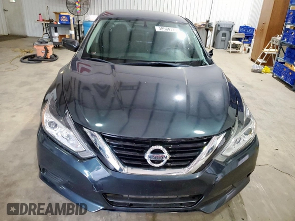 2017 Nissan Altima SV z VIN 1N4AL3AP4HC489334, wystawiony jako Copart lot #58584115 z przebiegiem 117 358 mil mil oraz Szkoda całkowita • Salvage title. Historia ofert i sprzedaży dostępna na DreamBid. Obrazek 5.