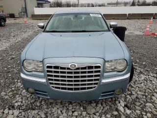 2009 Chrysler 300 Limited with VIN 2C3KA33V19H552134, listed as a Copart auction lot 83846404 with 0 mi miles and Salvage Title. Bid and sale history available at carsss.com. Image 5.