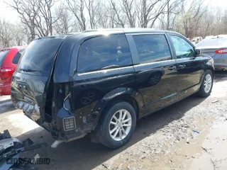 2018 Dodge Grand Caravan SXT with VIN 2C4RDGCG6JR249424, listed as a IAAI auction lot 41868778 with 90,156 mi miles. Bid and sale history available at carsss.com. Image 4.