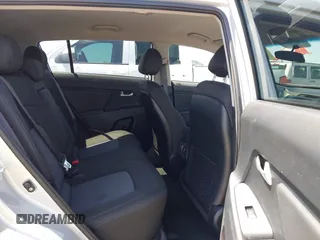 2016 Kia Sportage LX with VIN KNDPB3AC7G7836697, listed as a IAAI auction lot 42053815 with 90,519 mi miles. Bid and sale history available at carsss.com. Image 8.