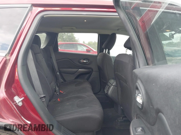 2019 Jeep Cherokee Latitude with VIN 1C4PJMCB5KD386572, listed as a IAAI auction lot 42364321 with 133,854 mi miles and . Bid and sale history available at DreamBid. Image 8.